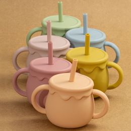 Kawaii Childrens Siliconen Leren Drinkbeker Baby Snack Cup Twee-in-een Honingpot Voedsel Opslag geboren accessoires 240130