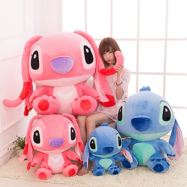 Kawaii grand jouet en peluche mignon anime périphérique en peluche de poupée en peluche d'enfants cadeau de Noël