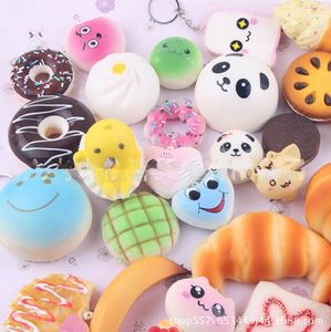 Kawaii Squishy PU Mignon Belle Bande Dessinée Pendentif Kawaii Squishy Simulation Pain Nourriture Squishy Super Porte-clés Décompression Jouets 30 pcs beaucoup