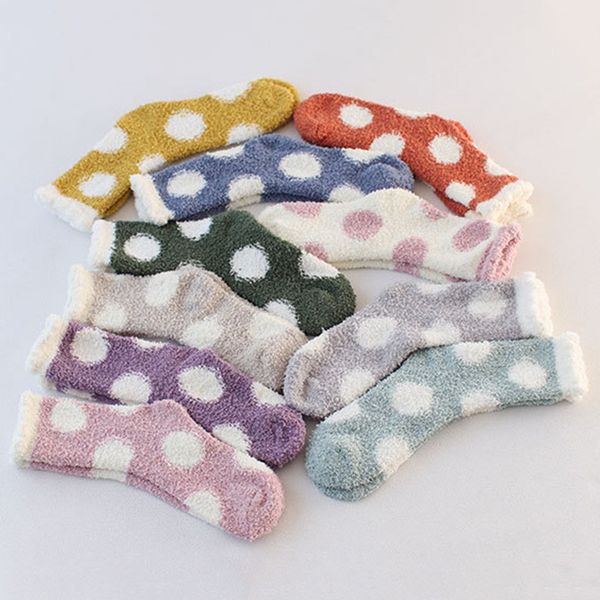 Kawaii hiver corail velours chaussettes chaudes femmes en peluche belle chaussette coeur motif à pois tapis dames chaussettes bon