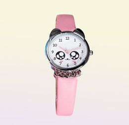 KDM Girl Watch Kids Bling Eyes mignons Diamond Diamant Arelproofing Geatic Le cuir Wristwatch charm