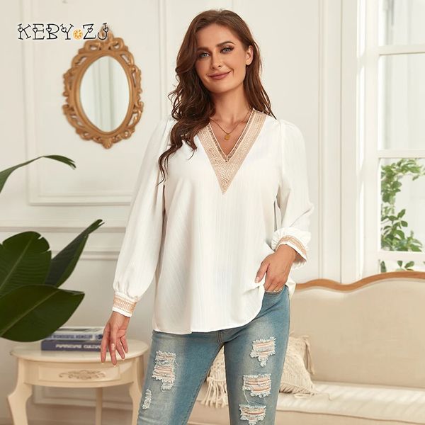 Keby ZJ plus taille de contraste blanc en dentelle V couche-cou top top femme printemps chute long manche femelle femelle Blouses décontractées 240403