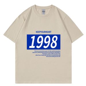 Gardez votre coeur 1998 Lettre Imprimer Hommes T-shirts Casual Crewneck Streetwear Respirant Mode Été Tops Coton Lâche T-Shirts