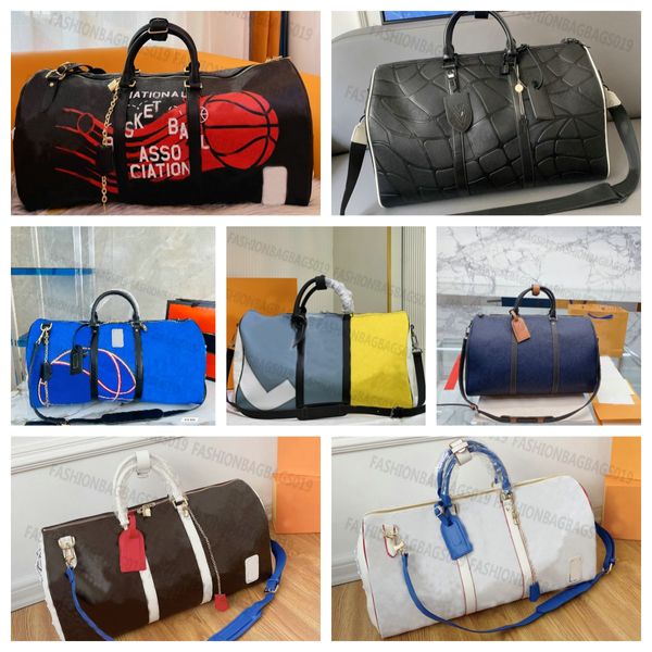 Gardez des sacs de 50 cm pour hommes en plein air des bagages de voyage de voyage national de basket-ball monogrammes en relief sacs de grande capacité sacs à main multipliés sacs à main