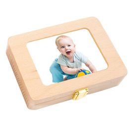 Recuerdos 2 en 1 caja de dientes de bebé con marco Po cabello caduco texto en inglés madera leche dientes almacenamiento regalos 230701