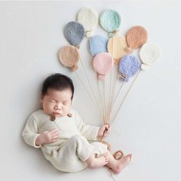 Keepsakes 9 PCS Diy Baby Wool Filt Dinosaur Stars Love Heart Clouds Balloon Decorations Born Pography Props Ornamenten 230114