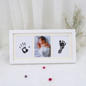 Souvenirs nés Memorial Ink Hand Foot Print P Baby DIY Handprint Footprint Picture Growing Souvenir Items Paw Pad 230506