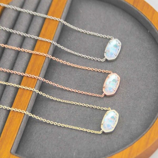 Ken Dandesginer Kendras Scotts Instagram Bijoux de couleur ovale collier collier de la chaîne de cou de la chaîne de cou de la chaîne de col