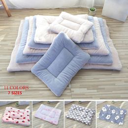 chenils stylos Flanelle Pet Dog Bed Dog Sleeping Bed Mat Respirant Chaud Pet Beds Coussin Pour Petits Moyens Grands Chiens Chat Animaux Accessoires 230625