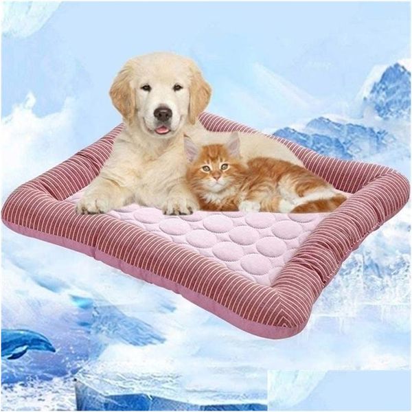 Kennels Pens Top Qualité Summer Cooling Pet Dog Mat Ice Pad Slee Mats pour chiens Chats Kennel Cool Cold Silk Bed 201124 Drop Livraison Dhhwr