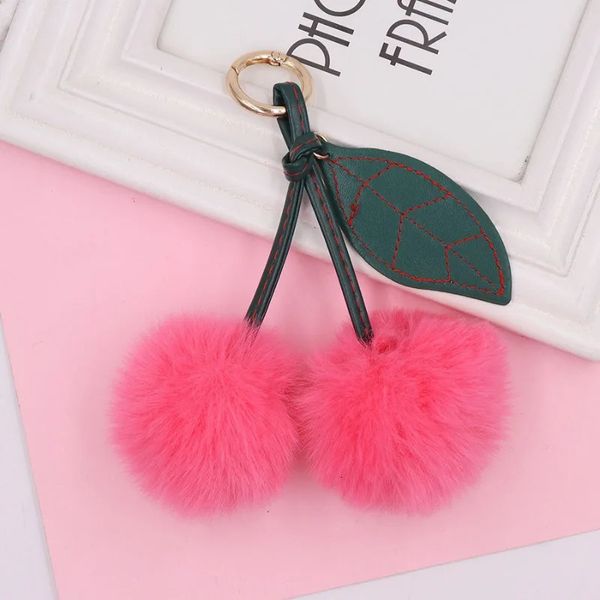 Porte-clés 100 pcs/Lot mode mignon moelleux artificiel lapin boule de fourrure porte-clés feuille et cerise forme porte-clés pendentif pour voiture porte-clés 231218