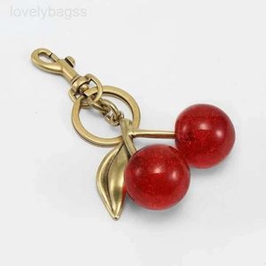 Key Rings 2024 Key Bag Accessoires Charm Handtas Hanger Handtassen Keychain Dames Exquisite internet-beroemde Crystal Cherry Cars Hooggrade