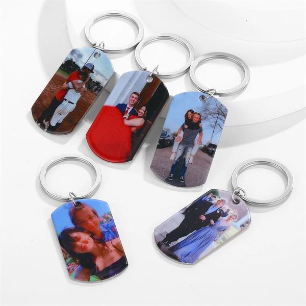 Porte-clés chaîne en acier inoxydable personnalisé porte-clés graver Po texte plaque signalétique personnalité pour Anime famille bijoux cadeau 231206