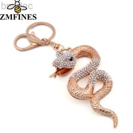 Anneaux clés Crystal vif Snake Key Chains Holder pour les femmes clés clés clés sacs à sac Pendent llaveros 2021 Nouveau dropshipping à chaud 240412