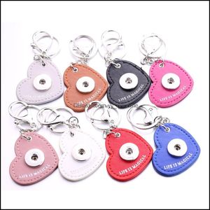Anneaux cl￩s Bijoux Fashion Heart Pu Leather Keychain 18 mm boutons instantan￩s Pendants Chain Car Sac Snaps Courte
