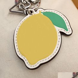 Key Rings Keychain Luxury Designer Keys Fashion Pendant Sier Key Buckle Classic Plant Lemon Genuine Le cuir de haute qualité de haute qualité ou DHKPR