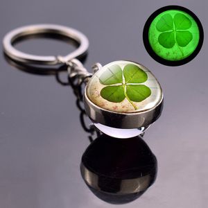 Belangrijkste ringen Lumineuze klaver sleutelhanger gloeiende kristallen ballenketen St Patricks Day Gifts Ierse hangers