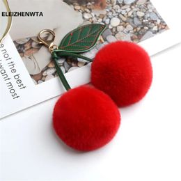 Belangrijkste ringen Luxe konijnenbont donzige bal pompom cherry diy sleutelhanger voor vrouwen designer sieraden accessoires tas charm cadeau voor haar bulk 231218