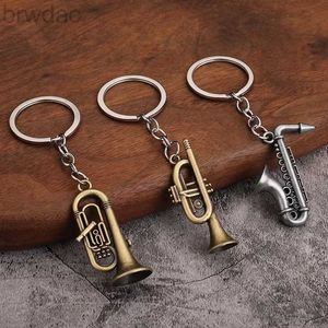 Anneaux clés Musique Small Gift Men and Women Keyrings Mini Retro Musical Instrument Metal Keychain Pendant 240412