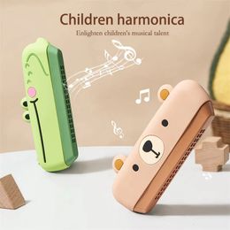 Claviers Piano 16 trous pour enfants Harmonica Montessori jouet éducatif bébé illumination Instrument à vent musical Silicone Kid 231127