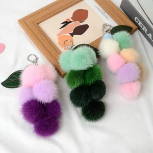 Keychain 2020 Automne / hiver Natural Mink Fur Cortes de raisin pour le sac de charme féminin Pendant Corée Style Car Ornaments