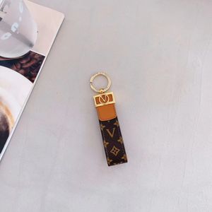 Keychain Brand Classic Old Flower Designer Men's Luxury Car Keychain Women's Fiber Keychain Handmade Fashion Keychain