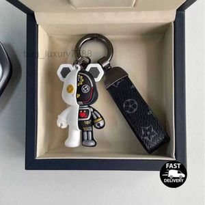 Porte-clés de voiture Luxurys Designers Porte-clés Couleur unie Monogrammé Hommes Femmes Sacs Pendentif Accessoires Très Nice