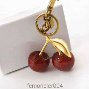 Porte-clés en cristal Style cerise rouge pour femmes, pendentif de voiture, accessoires de mode, Fruit fraise pomme, décoration de sac à main 96FX