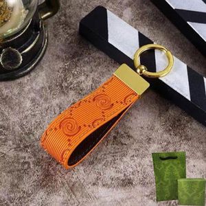 keychain designer fashion lovers car key buckle with box luxury carabiner keychain leather letters carabiner keychains for women and men bags pendant keyrings very