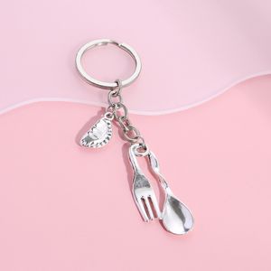 Llavero para mujeres y hombres, cuchara, cuchillo, corona, llaves de Metal, cadenas, regalo de cumpleaños, joyería de moda al por mayor