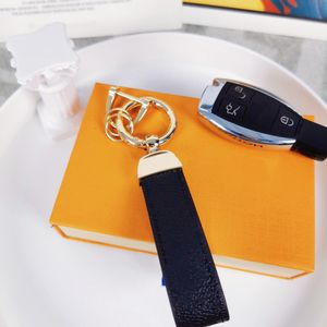 porte-clés porte-cartes en cuir clés de créateurs de luxe exquis porte-clés mignons pour femmes hommes noir blanc métal petits accessoires de bijoux 19CL
