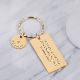 Keychain to Son Daughter Birthday Gifts for Kid Teenager gegraveerde gepersonaliseerde naam Metal Key Ring van Mom