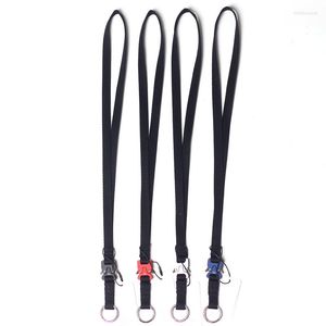 Keychains 1017 9SM Alyx Keychain Lanyard Functionele tactische lock buckle tas decoratie mobiele telefoon mode trendy accessoires