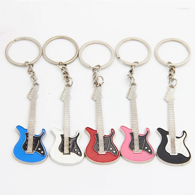 Keychains 10Pcs Guitar Key Chain Metal 6 Colour KeyChain Cute Musical Car Ring Silver Color Pendant For Man Women Party Gift