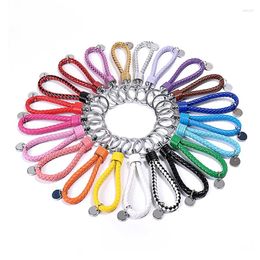 Keychains 10pcs voitures en cuir tissée à main Keychain en métal détachable en métal détachable 360 degrés en rotation de boucle en fer à cheval pour hommes Gift de haute qualité