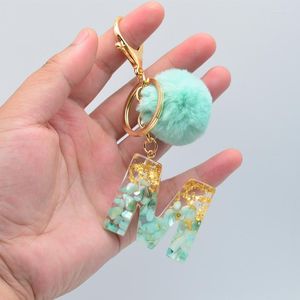 Keychains 1pc 26 Engelse letters Hars Type Green Shell Gold Foil Epoxy Hair Ball Keychain Sieradentas Hanger Creative Gift Miri22