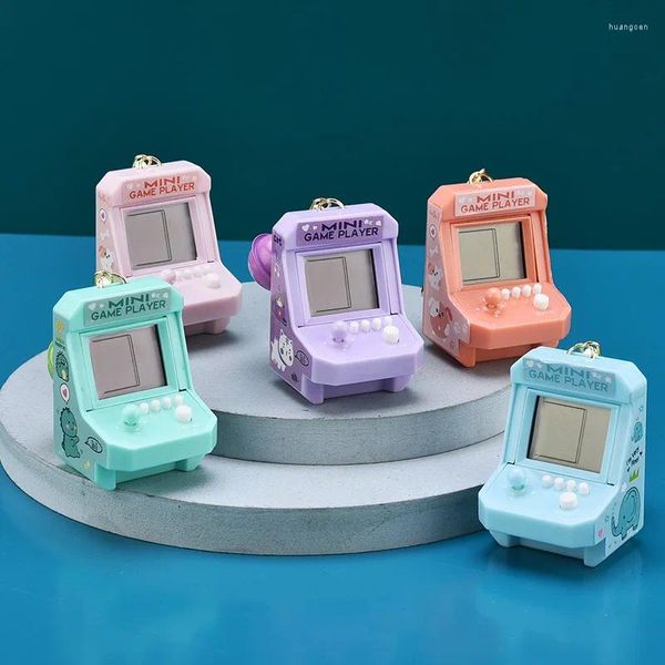 Porte-clés 1PC Mini Machine de jeu classique Porte-clés Rétro Console nostalgique avec porte-clés Enfants Vidéo Joueurs de poche Jouets