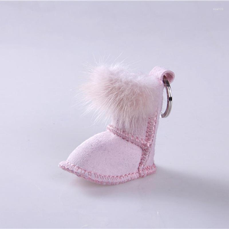 Keychains 20 Pcs Wholesale Price Cute Real Shearling Lamb Goat Fur Keychain Doll Bag Charm With Key Ring Boot Pendant Accessories