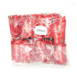 Porte-clés 200 pcs/lot Mini Kiss Me avant le vol tissé porte-clés spécial étiquette de bagage étiquette chaîne rouge porte-clés pour cadeaux d'aviation