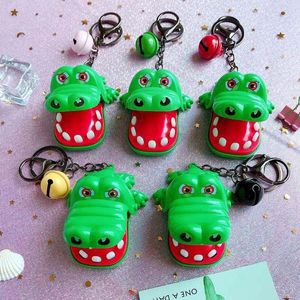 Porte-clés 2023 créatif Portable petite taille Crocodile bouche dentiste morsure doigt jeu drôle Gags jouet avec porte-clés pour les enfants