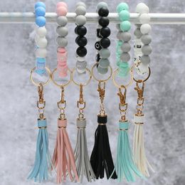 Keychains 2023 Ontwerpbrief Love Silicone Bead Bracelet Polsband Keyring Leather Tassel Pendat Fashion Anti Lost Charm Keychain Cadeau