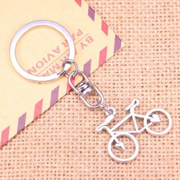 Keychains 20pcs mode Keychain 31x23 mm Bicycle de vélo pendentifs Diy Men Bijoux Car Key Chain Ring Holder Souvenir pour cadeau