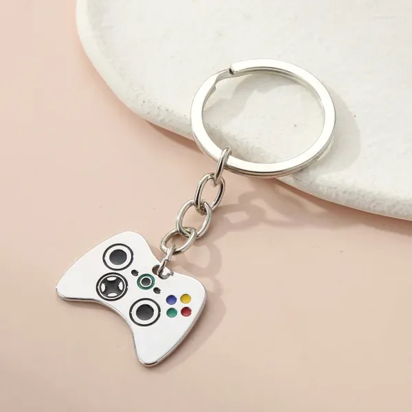 Keychains 3 styles nostalgiques gibier keychain gamepad key ring émail chaînes cadeaux souvenirs pour femmes hommes bricolage bijoux faits à la main