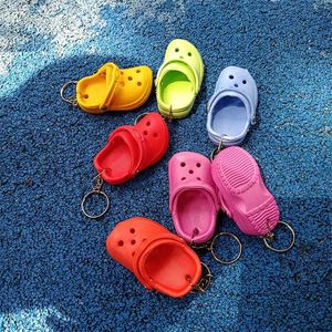 Keychains 3D Mini Eva Beach Hole Little Croc Shoe Keychain Creative Cute Slippers For Women Bag Hange Accessoires Sieraden Slijtage Gift