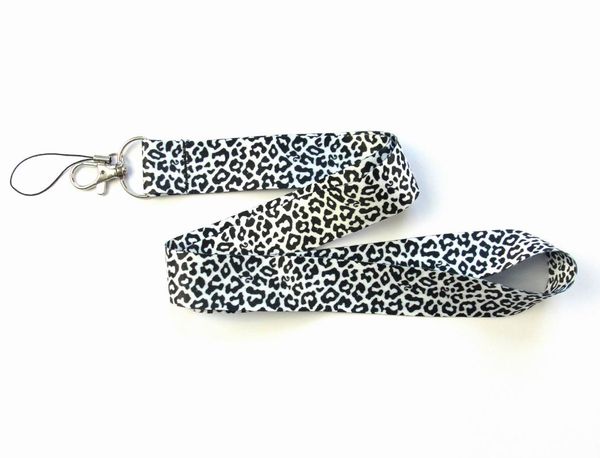 Llaveros 50 piezas hermoso llavero de leopardo cordones Id Badge titular tarjeta pase teléfono móvil llave USB StrapKeychains