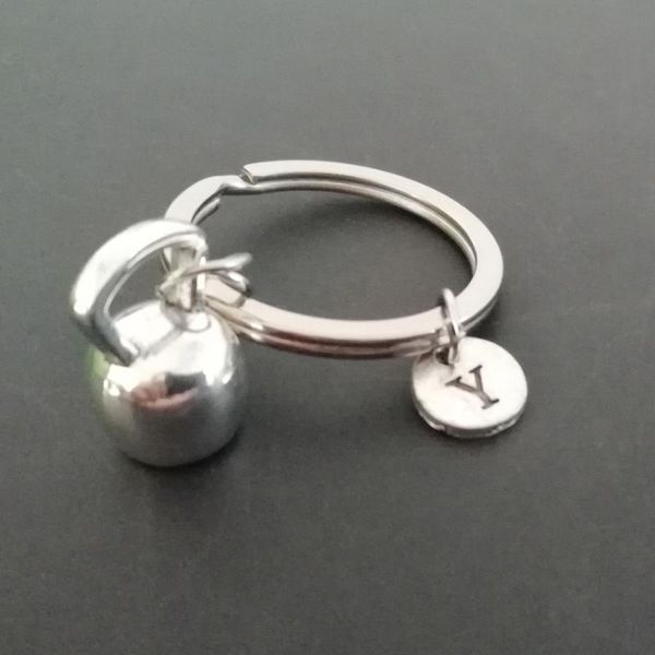 Porte-clés A-Z Lettre Initiale Kettlebell Charme Porte-clés Porte-clés Entraînement Gym Motivation Porte-clés Fitness Crossfit Bijoux Sac Pendentif