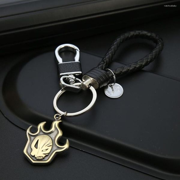 Keychains anime javel kelechain crâne pendnat keyring kurosaki ichigo faux feu keychians figures clés de la chaîne de voitures de voiture accessoires