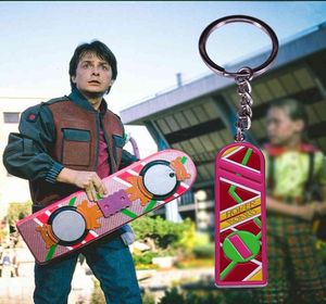 Porte-clés Retour vers le futur Hoverboard Porte-clés Marty McFly Hover Board Porte-clés Années 80 Voyage dans le temps Fans de films de science-fiction Cool AdditionKe1074208