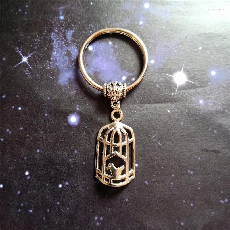 Keychains Birdcage Keychain Söt vänskap Creative Christmas Gift Punk smycken för farfar Mormor