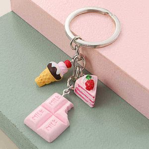 Keychains Chocolate Ice Cream Cake Keychain Pink Mini Cute Resin Simulation Notch Key Ring Beste vriend Key hanger cadeau T220909